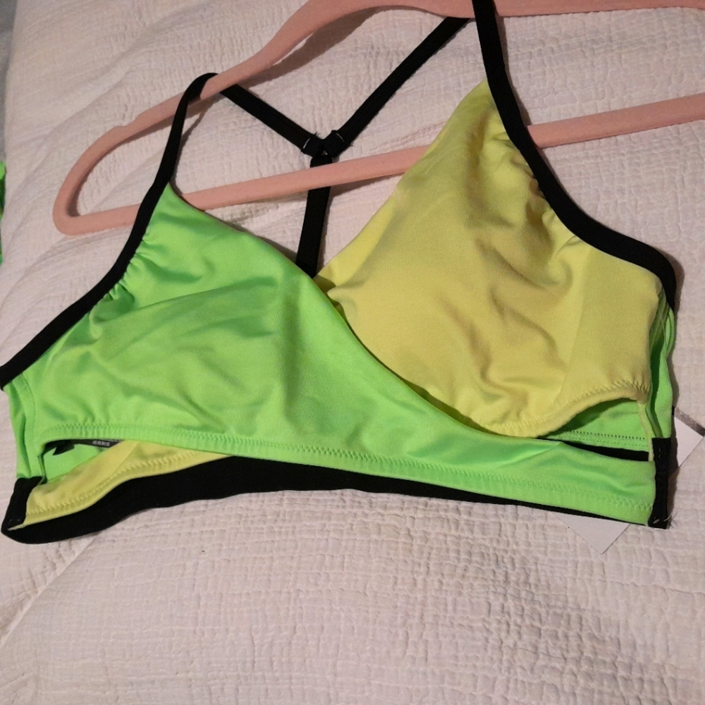 PINK SPORT TOP- Pre-owned like new
